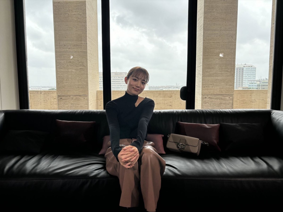 目黒蓮がフィレンツェの“職人”たちの元へ！　川口春奈がアクセサリー作り体験　『イタリア三都物語』3.23放送