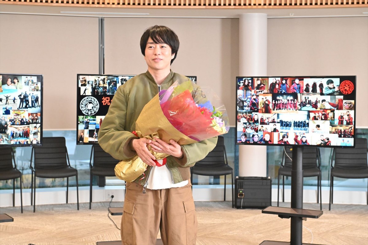 櫻井翔、『新空港占拠』クランクアップに感無量　前作『大病院占拠』からちょうど1年