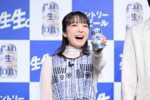 上白石萌音、「サントリー生ビール」新CM発表会に登場