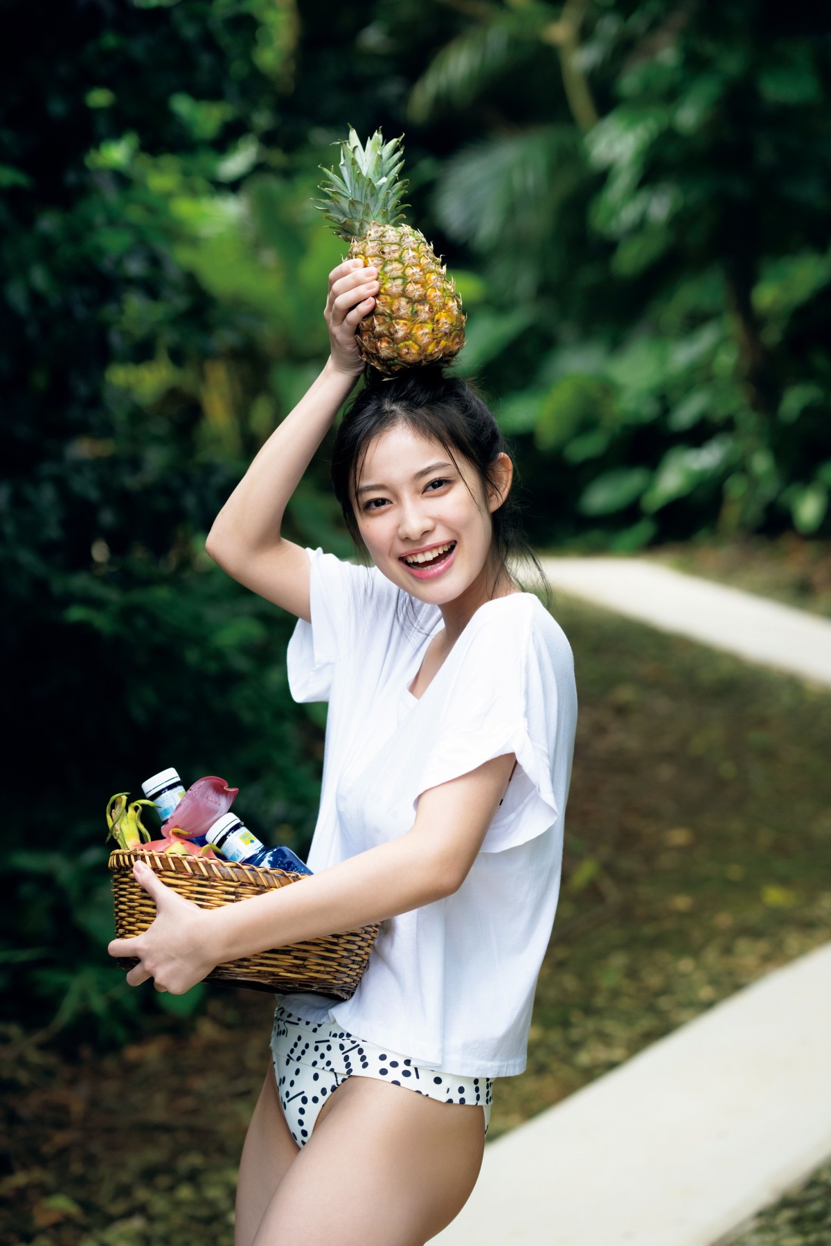 玉田志織22歳、6年ぶり2nd写真集より未掲載カット公開