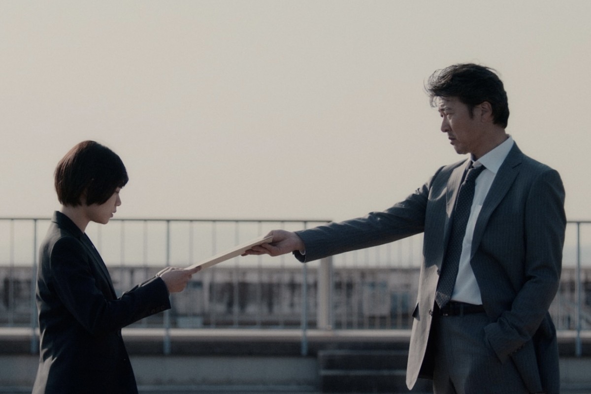 映画『朽ちないサクラ』杉咲花、萩原利久ら、警察内部の巨大な闇に立ち向かう登場人物の姿を写した場面写真解禁