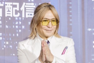 小室哲哉、Netflix映画『シティーハンター』ワールドプレミアイベントに登場