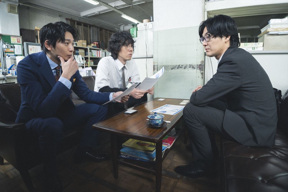 ドラマ『舟を編む』に映画版“馬締”松田龍平がサプライズ出演！　同役の野田洋次郎と現場で仲良く掛け合い