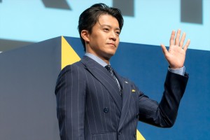 小栗旬、「Vポイント」サービス開始記念イベントに登場