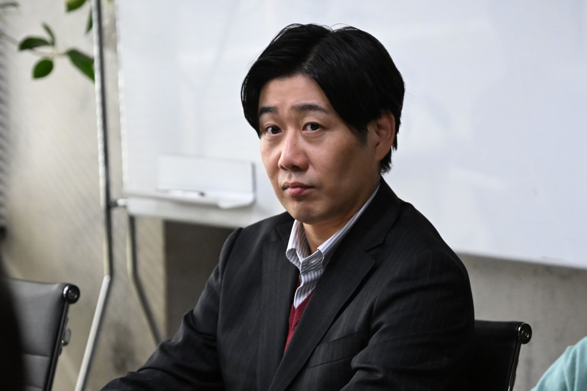 長谷川博己、殺人犯をも無罪にするダークで危険な弁護士を怪演！『アンチヒーロー』今夜開幕