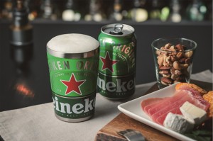 ローソン「ハイネケン」のタンブラー付きブック発売へ！　350mlの缶ビールが1本分入るサイズ