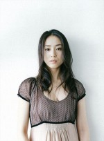 ドラマ10『燕は戻ってこない』に出演する中村優子