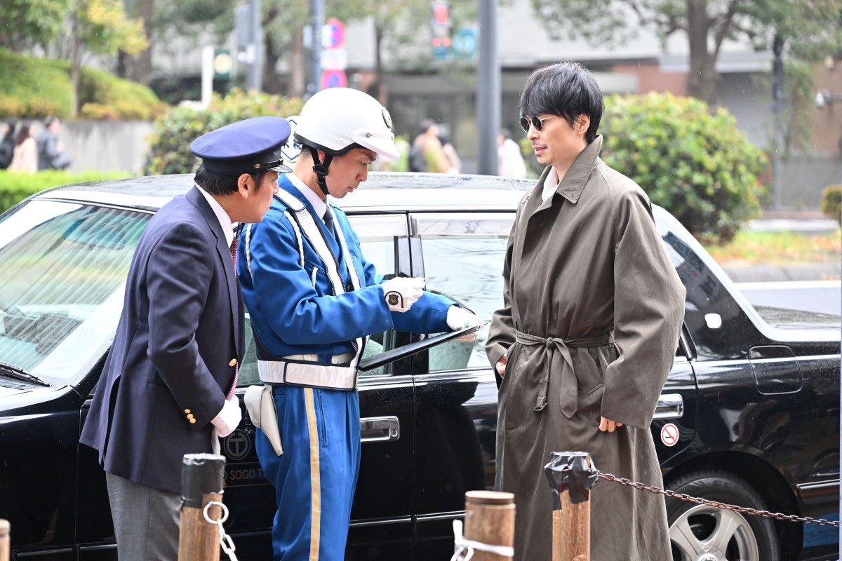 『アンチヒーロー』初回　長谷川博己、ダークすぎる弁護士役にネット騒然「えげつない」