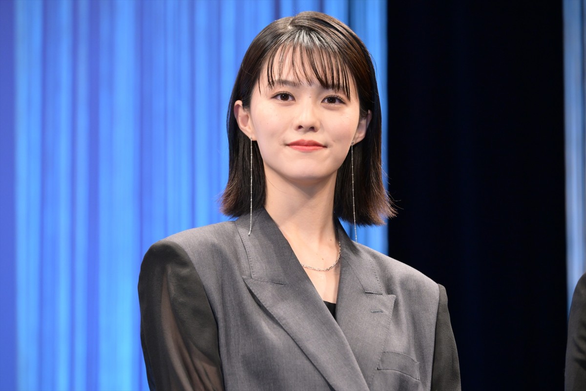 永野芽郁、舞台挨拶中ハプニングに見舞われた高橋文哉に神対応　観客沸かせる