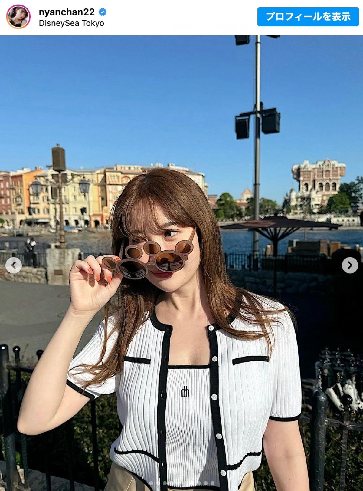 小嶋陽菜、ミニスカに胸元ざっくりドレスも　大胆インスタショットで36歳振り返る＜本日誕生日＞