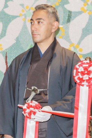 市川海老蔵、「お茶の文化創造博物館」「お〜いお茶ミュージアム」オープニングセレモニーに登場