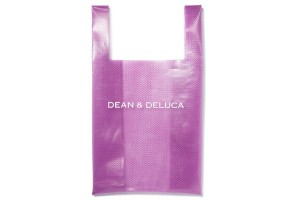 DEAN＆DELUCA“雨の日が待ち遠しくなるバッグ”登場！　数量限定のブルーベリーカラー