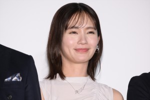 中村ゆり、劇場版『鬼平犯科帳 血闘』初日舞台挨拶に登場