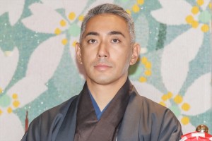 市川海老蔵、「お茶の文化創造博物館」「お〜いお茶ミュージアム」オープニングセレモニーに登場