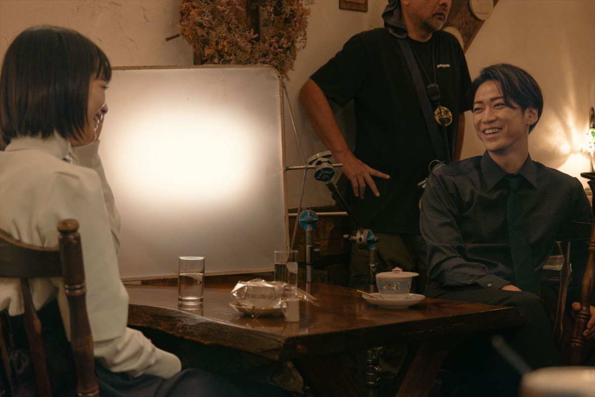 亀梨和也と見上愛、初対面の裏側は？　WOWOWドラマ『ゲームの名は誘拐』撮影初日レポート到着