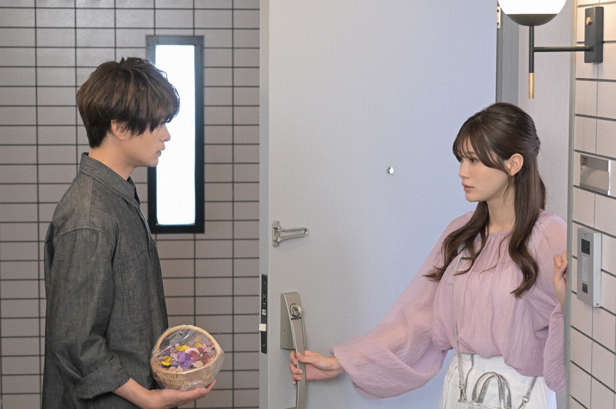 『くるり〜誰が私と恋をした？〜』第10話　“まこと”生見愛瑠、“律”宮世琉弥への罪悪感を募らせる