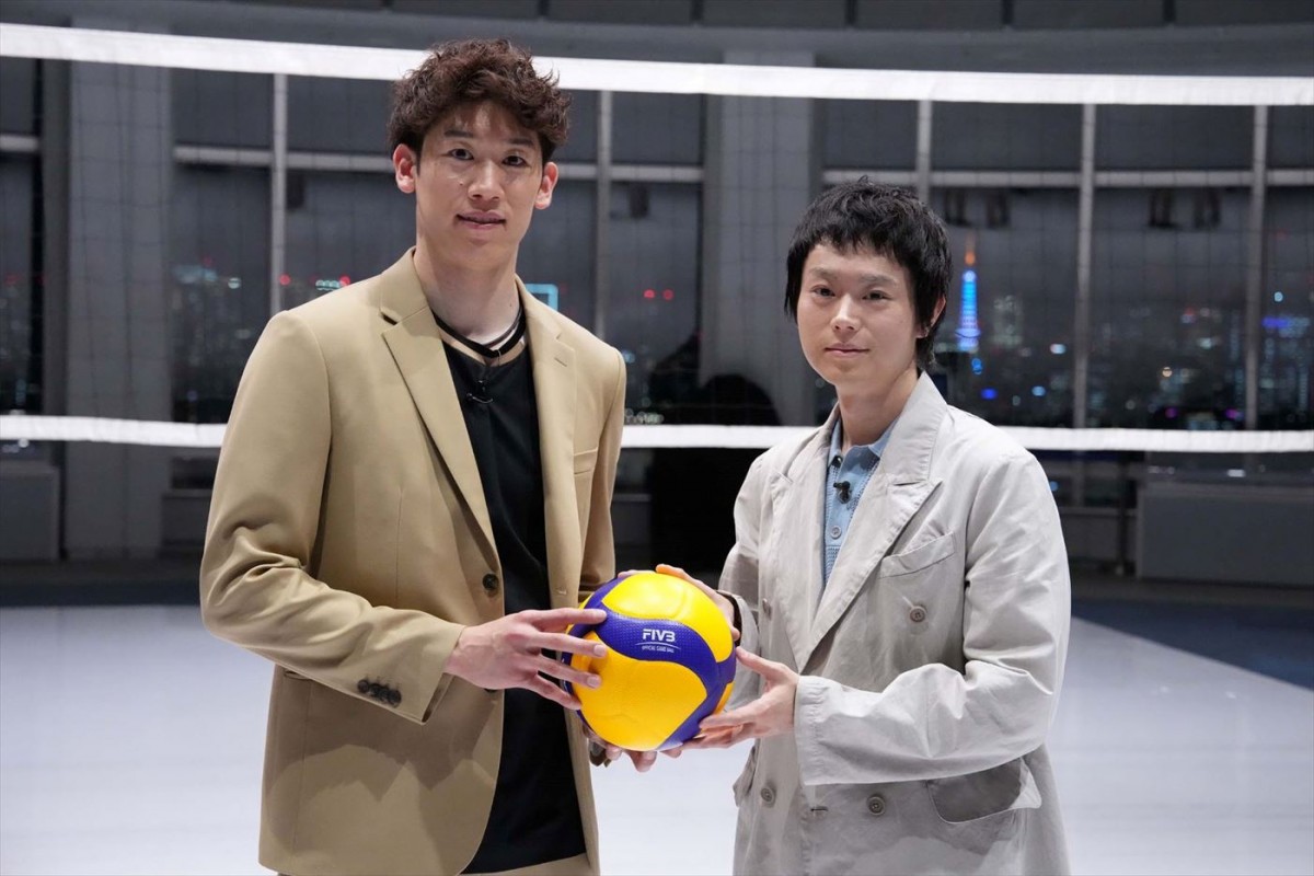 (左から)パリオリンピックに出場する男子バレーボール日本代表・石川祐希選手、フジテレビ系アスリート応援ソングを担当する菅田将暉