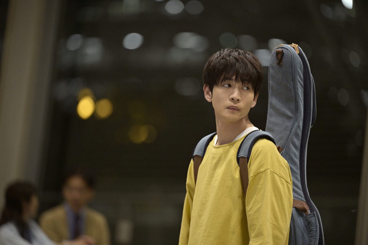 『9ボーダー』“コウタロウ”松下洸平の正体判明　“シゴデキ”なスーツ姿に反響「爆イケ」