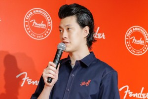 Fender Flagship Tokyo 1日店長就任式に出席した粗品（霜降り明星）