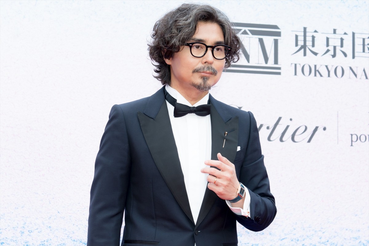 戸田恵梨香、美しいブラックドレスでイベント登場　大切にしている“絆”を明かす「やっぱり家族の絆」