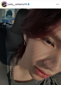 市村優汰、どアップ自撮りショットを公開 ※「市村優汰」インスタグラム