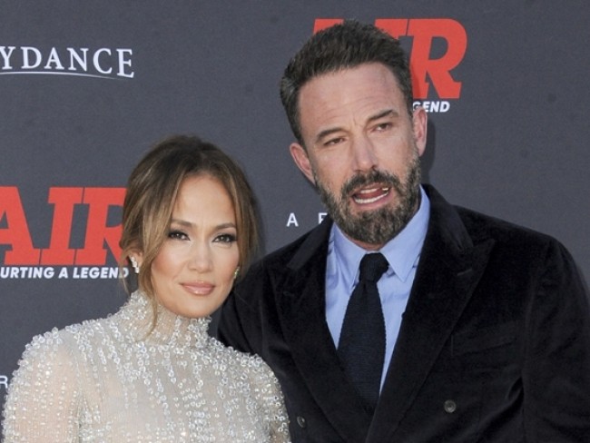 ジェニファー・ロペス&ベン・アフレック、結婚記念日を別々に過ごす