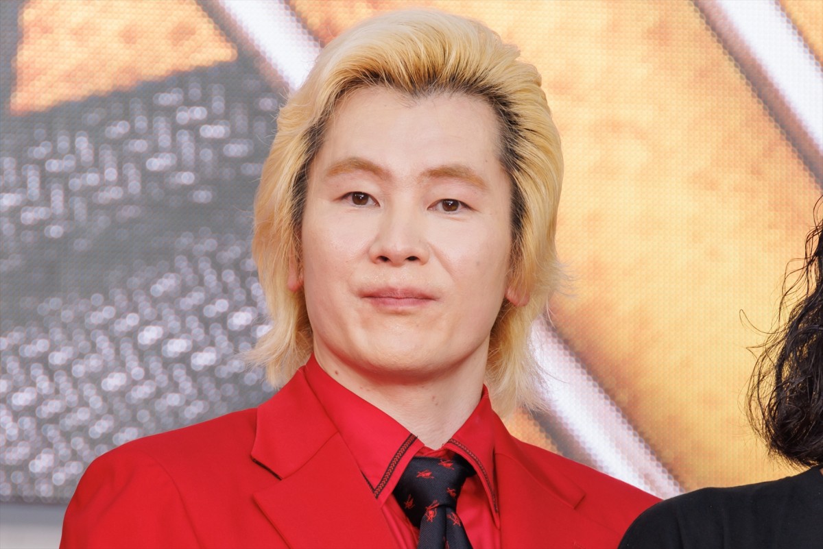 ダンディ坂野「クビにならないように頑張りたい」　自虐で笑い誘う