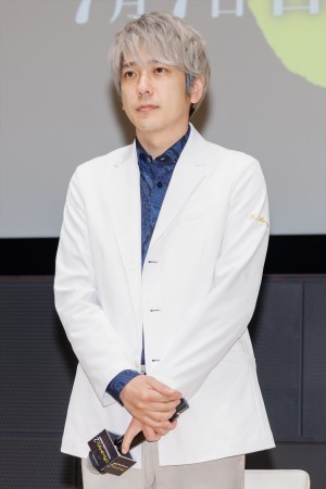二宮和也、日曜劇場『ブラックペアン シーズン2』第1話プレミアム試写会＆舞台挨拶に登場