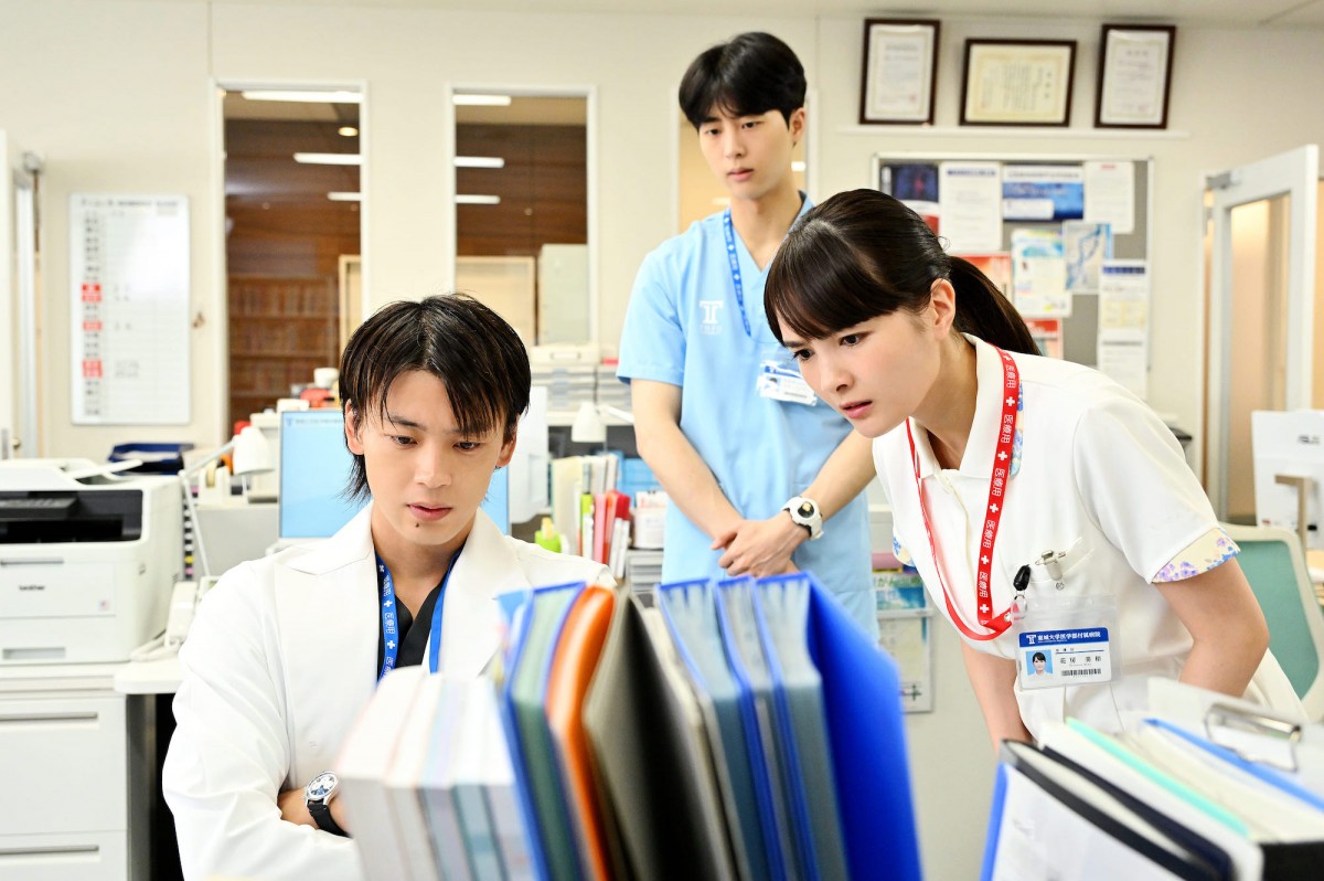 『ブラックペアン シーズン2』第4話　“天城”二宮和也の前に医療訴訟で有名な弁護士が立ちはだかる