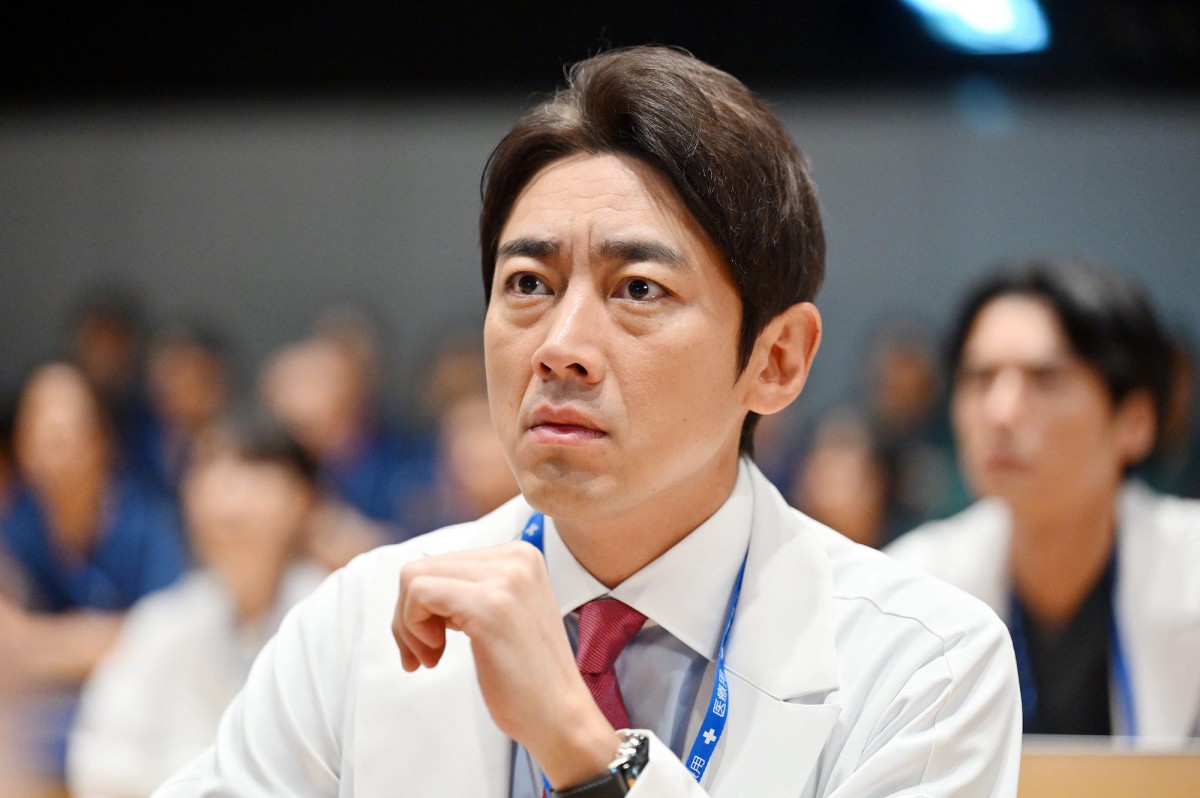『ブラックペアン シーズン2』初回　“天城”二宮和也、手術後のまさかの言動に反響「究極のツンデレ」（ネタバレあり）