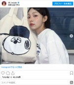 リン・シャン、鍛え抜かれた腹筋を披露　※「リン・シャン」インスタグラム