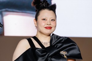 渡辺直美、第35回 日本ジュエリー ベストドレッサー賞 表彰式に登場