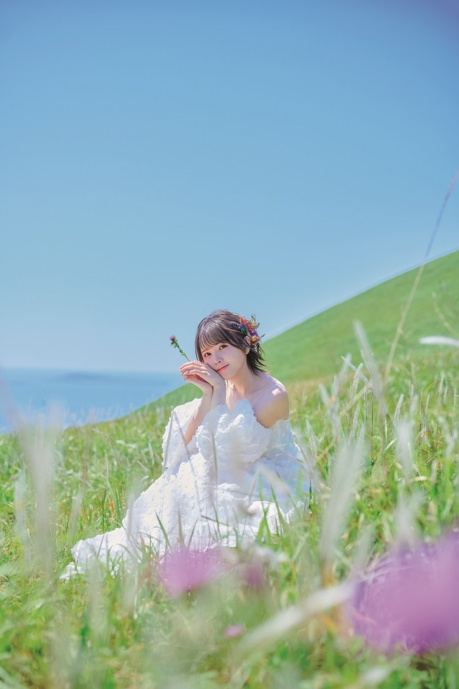 鬼頭明里アニバーサリーフォトブック『あかりのまま』