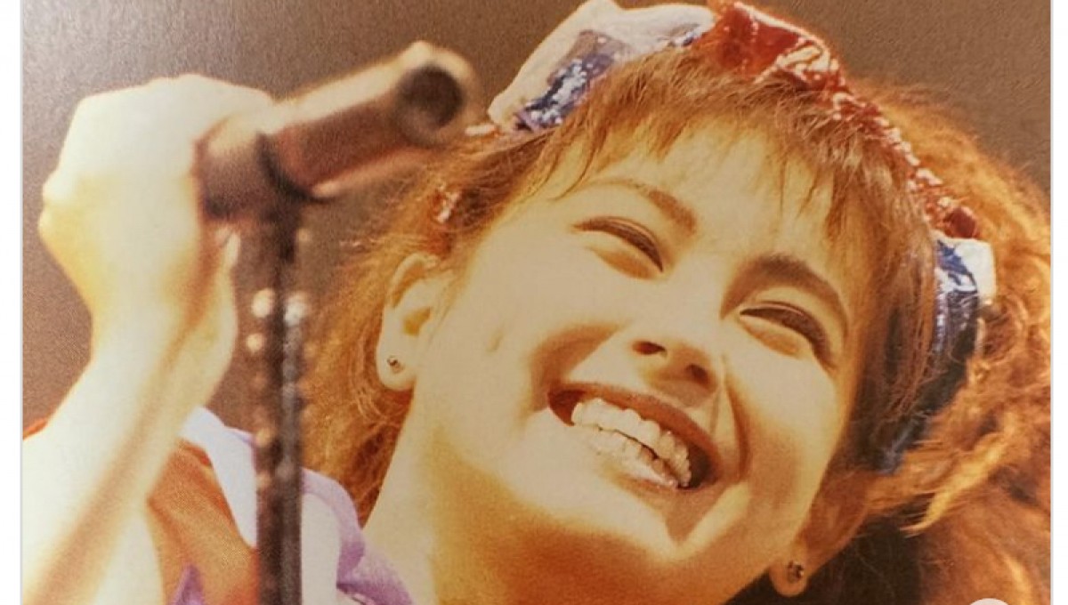 岸谷 香 若い 頃