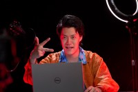 ドラマ『しょせん他人事ですから　〜とある弁護士の本音の仕事〜』最終回にゲスト出演する霜降り明星・粗品