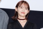 伊藤万理華、映画『チャチャ』舞台挨拶に登場