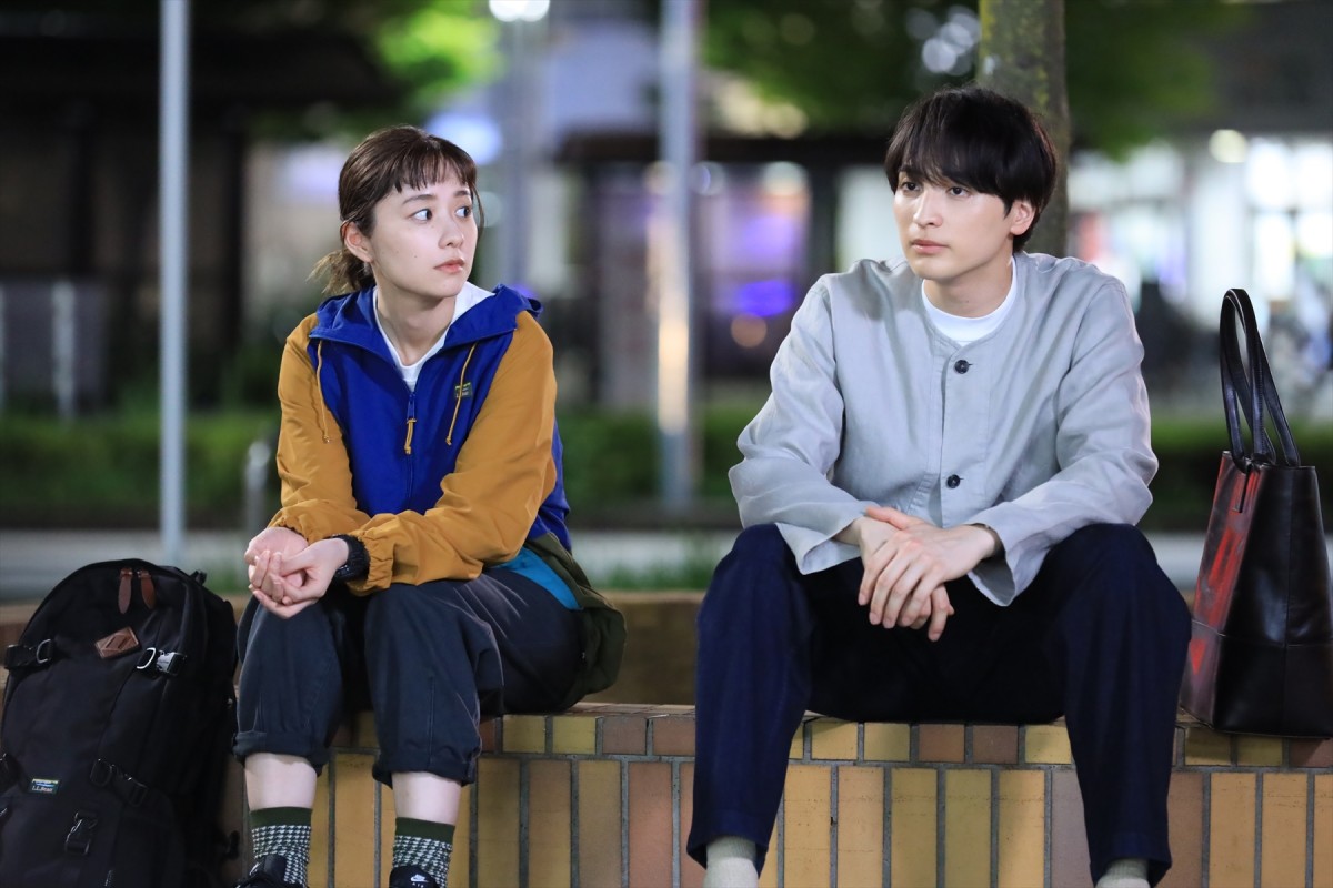 『若草物語』初回　“三女・衿”長濱ねるの“現在”に反響「まさか」「普通に心配」（ネタバレあり）