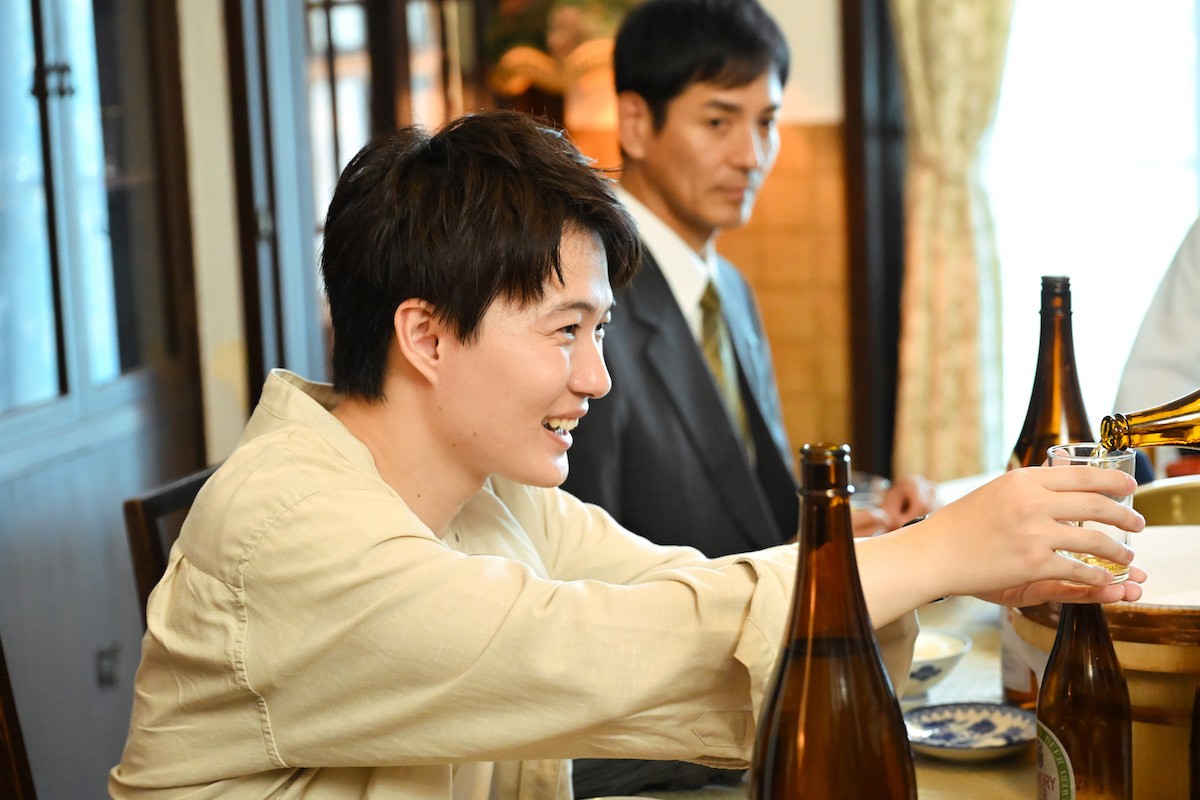 『海に眠るダイヤモンド』初回　神木隆之介、無気力な金髪ホスト役に反響「チャラ神木くんメロい」