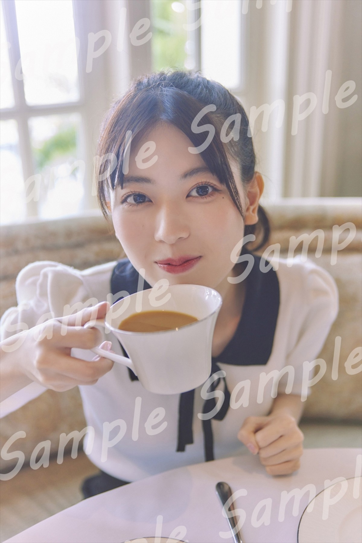 乃木坂46・岩本蓮加1st写真『いたずらな風』、書店別ポスター＆ポストカード特典の絵柄公開