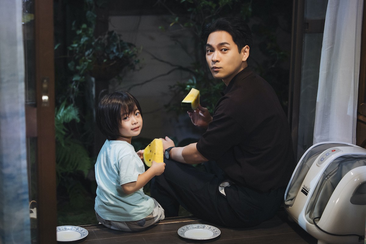 『ライオンの隠れ家』岡山天音、謎の青年役で登場　ネット騒然「一気に不穏」「なりすましてる？」