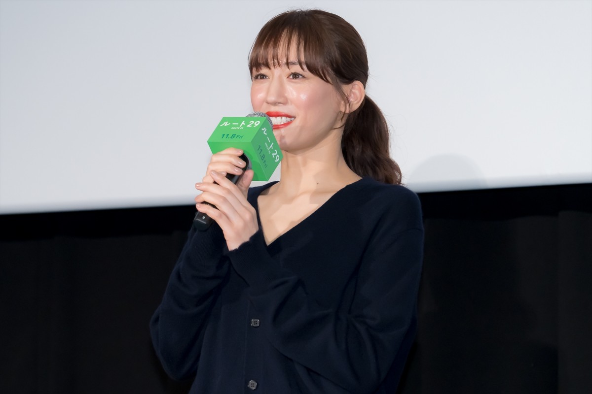 綾瀬はるか、大沢一菜からのサプライズに涙「一生宝物にします」