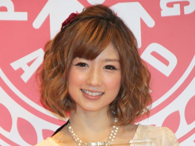 小倉優子(2012年撮影)
