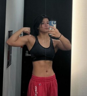 【写真】JKプロレスラー17歳、グラドル姉との2ショットなど（5枚）