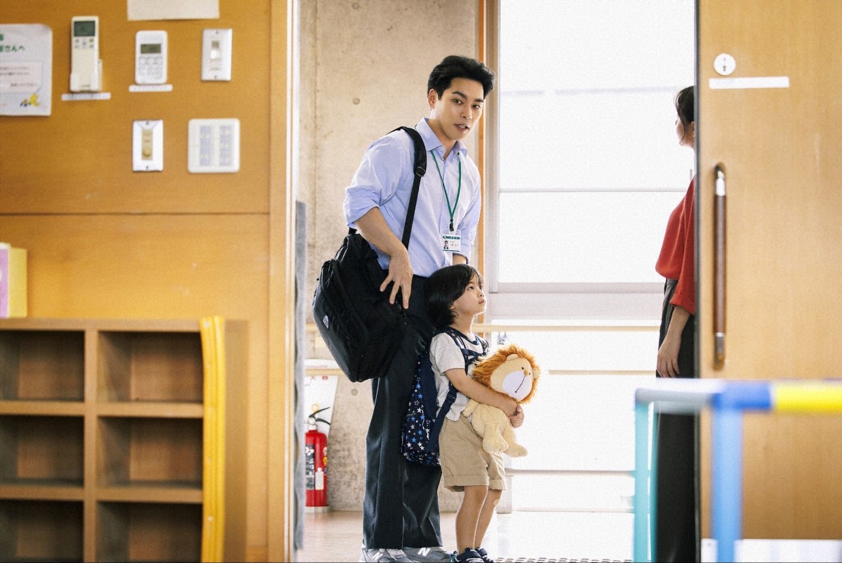 柳楽優弥×坂東龍汰、穏やかに暮らす兄弟が“ある事件”に巻き込まれる　『ライオンの隠れ家』スタート