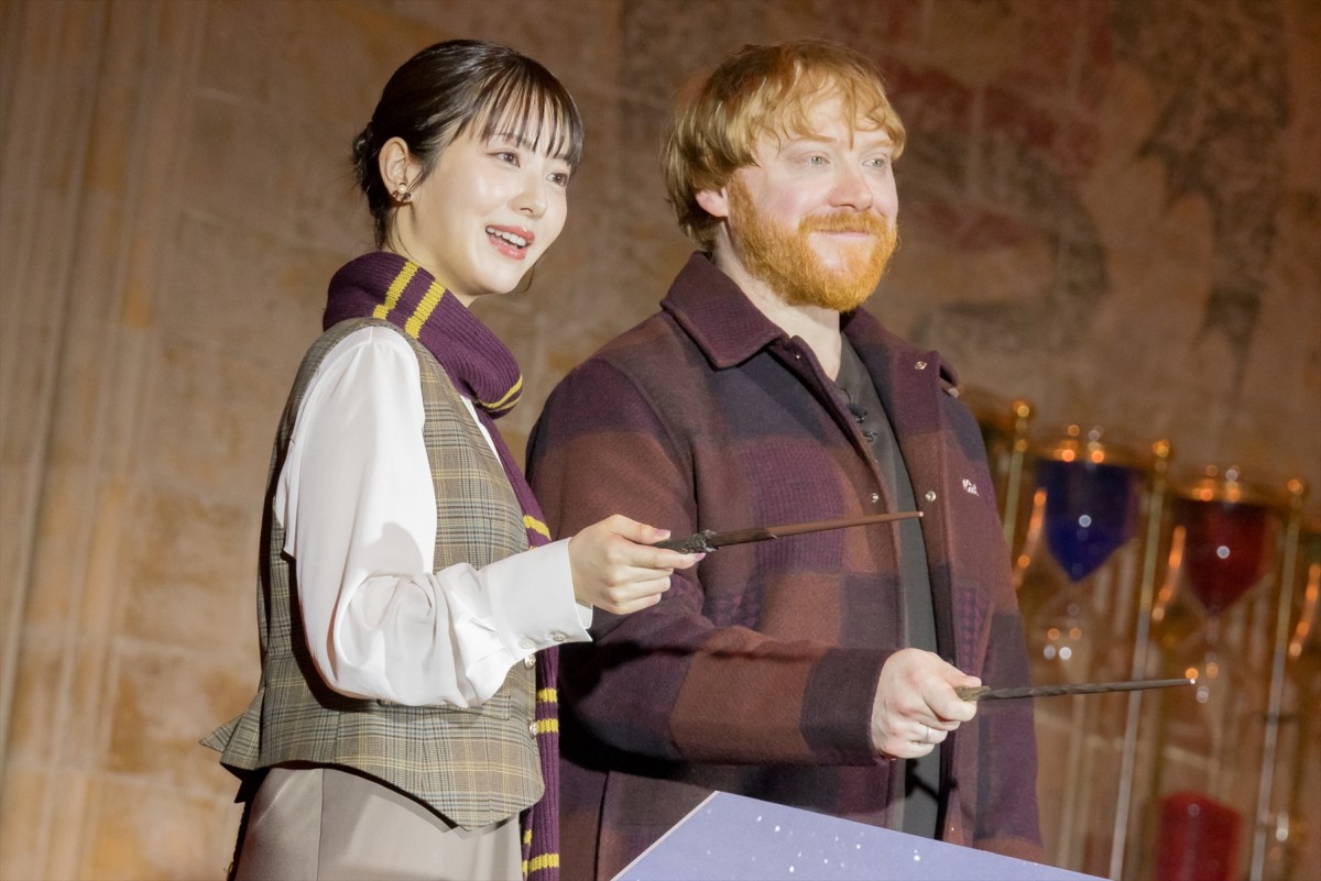 浜辺美波、『ハリー・ポッター』ロン役ルパート・グリントとの対面に感激「ただただ映画を見ているよう」