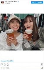 「35th Anniversary Live スカパラ甲子園」を鑑賞した清宮レイ（左）と山崎怜奈（右）　※「山崎怜奈」インスタグラム