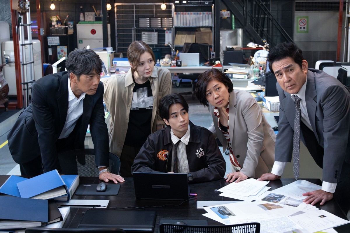 『オクラ』第5話、“利己”杉野遥亮、謎のフード男に襲われ意識を失う