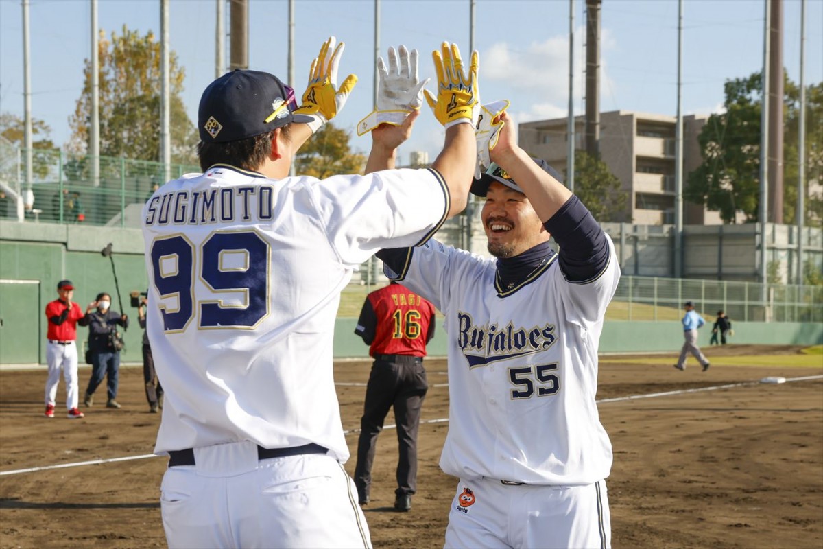 M‐1準優勝・バッテリィズ、佐藤隆太、鈴木福、高橋優斗、DeNA三浦大輔監らが野球対決に参戦！　あす放送『超アスリートvs芸能人』