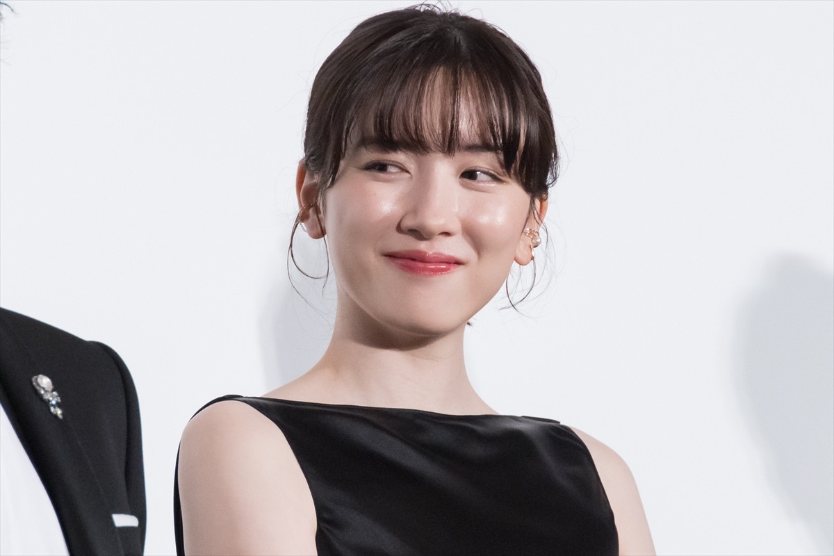佐藤健「デートは濡れたほうがいいらしい」持論を紹介
