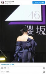 卒業セレモニーでのドレス姿を披露した櫻坂46・齋藤冬優花　※「齋藤冬優花」インスタグラム